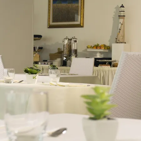 Ξενοδοχείο Scialara 3*