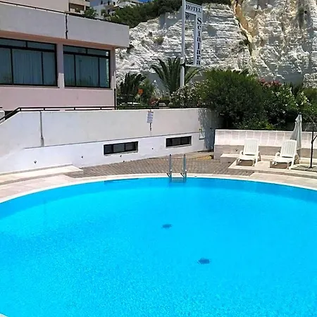 Scialara 3*